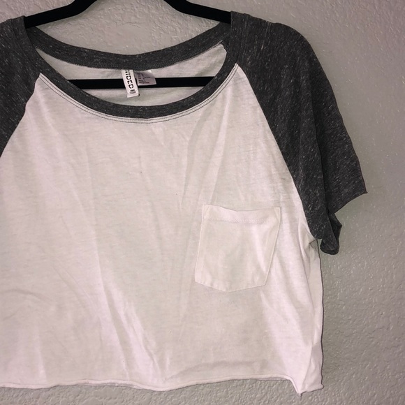 Crop Top Bundle - Picture 2 of 4